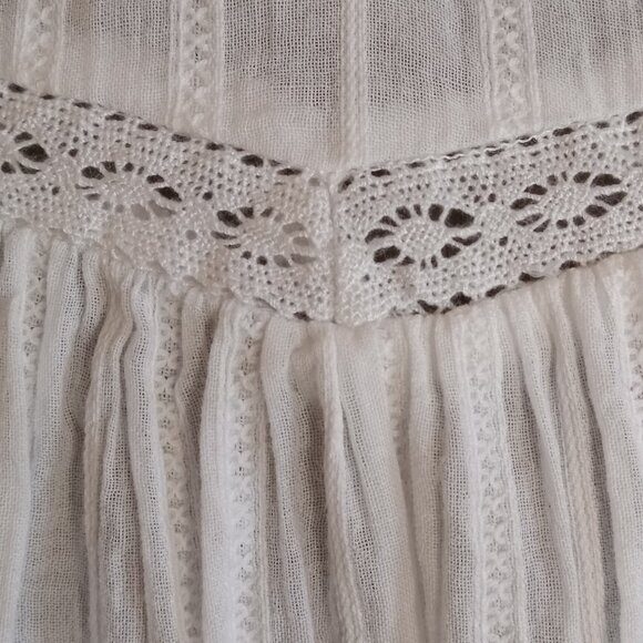 Universal Thread White Boho Cottage 3/4 Sleeve Blouse XL NWT Lace Ruffles - Picture 2 of 4